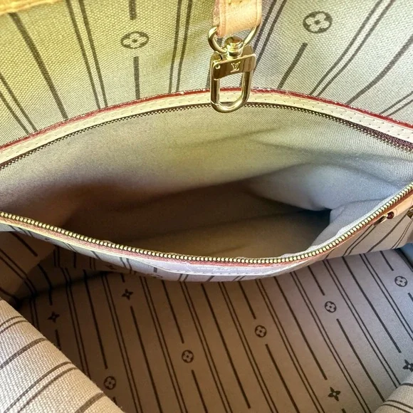 Louise Vuitton Monogram Delightful PM - Picture 8 of 12